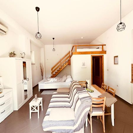 Apartment Paolo Senj  Eksteriør bilde